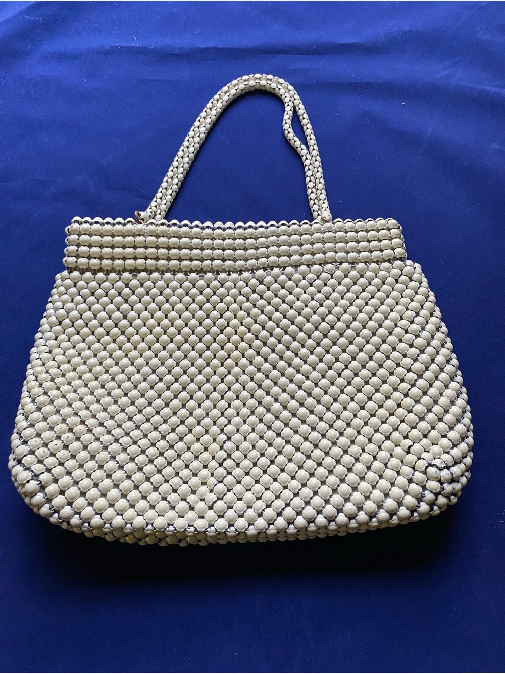 Vintage Whiting & Davis Alumesh Off White Handbag 9" X 7" with handle